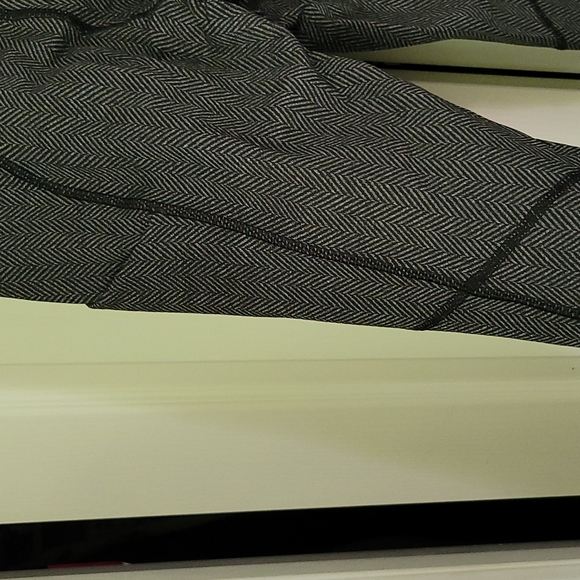 Lululemon Speed Tight IV - Picture 4 of 5